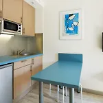Charming Studio Close To Montmartre, Paris