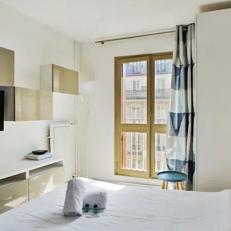 Charming Studio Close To Montmartre, Apartment Paris